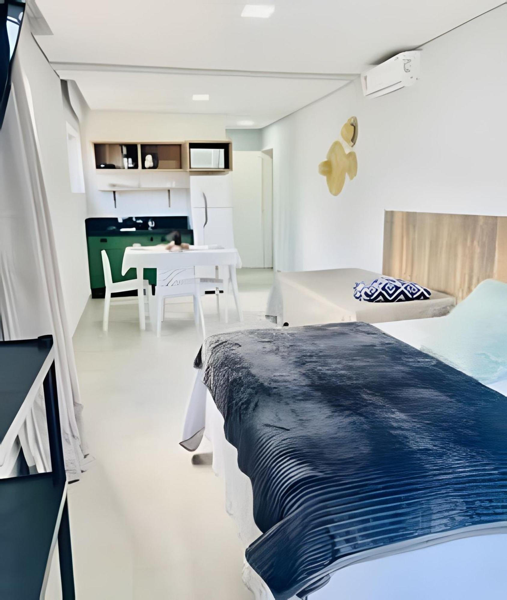 Studio Novo 200M Da Praia De Бомбиньяс Экстерьер фото